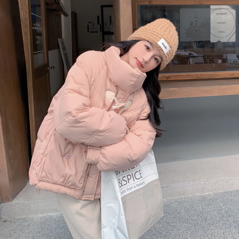 粉色牛角扣短款保暖羽绒服女冬季2023新款韩版小个子白鸭绒厚外套