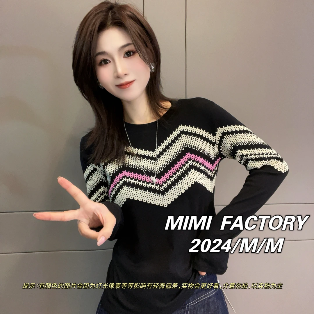 芈芈-2025新款长袖 欧货满印长袖T恤女修身显瘦休闲百搭上衣XCTQ