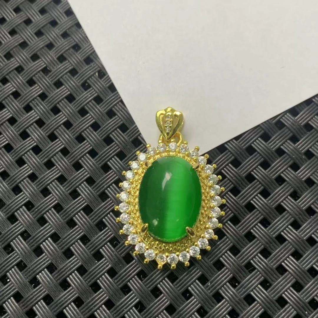 【宏泰】F278小绿猫镶嵌吊坠吊坠女设计轻奢时尚手链手串项链