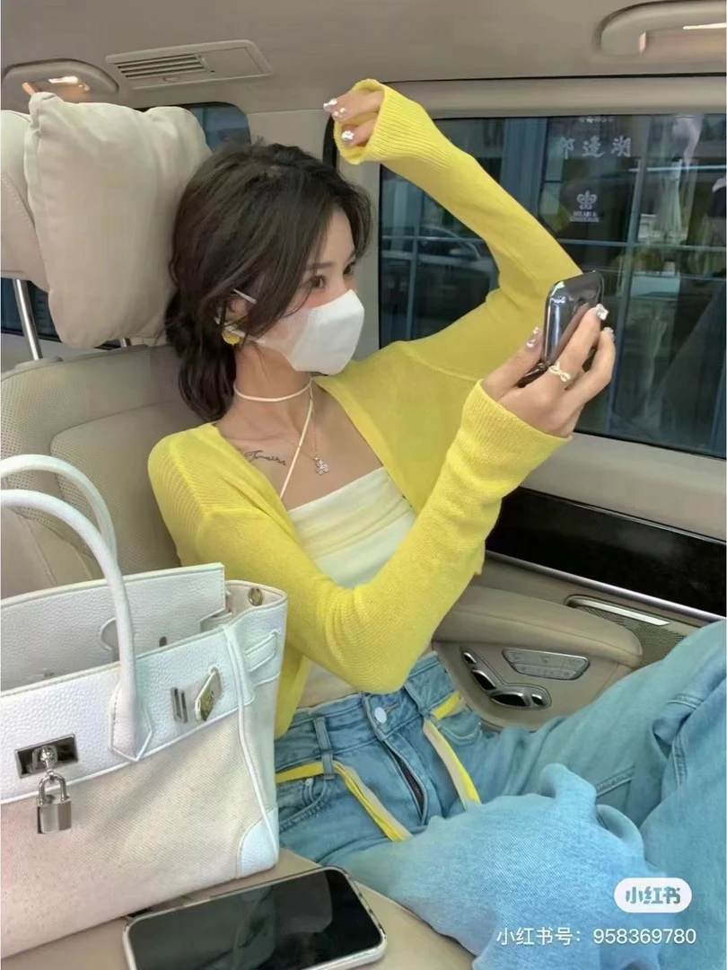 波利露西高品短款上衣浮力清货