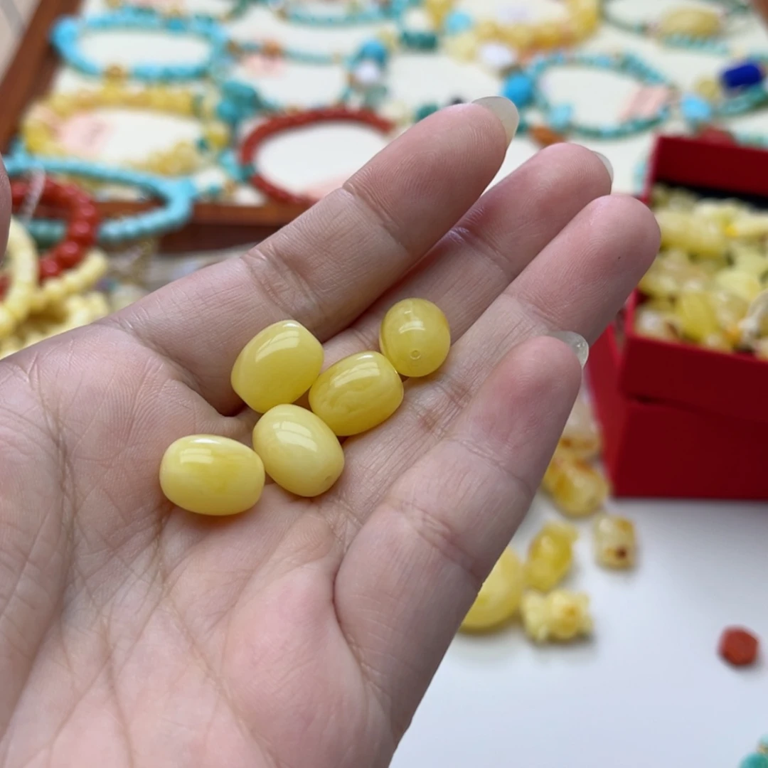 【闪购商品】蜜蜡裸石未镶嵌贝*姐配饰