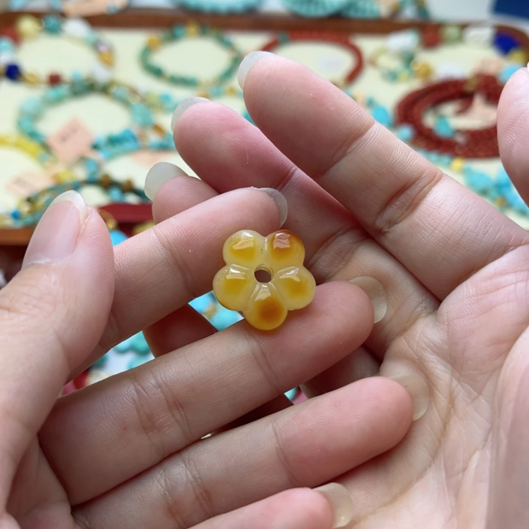 【闪购商品】蜜蜡裸石未镶嵌配饰