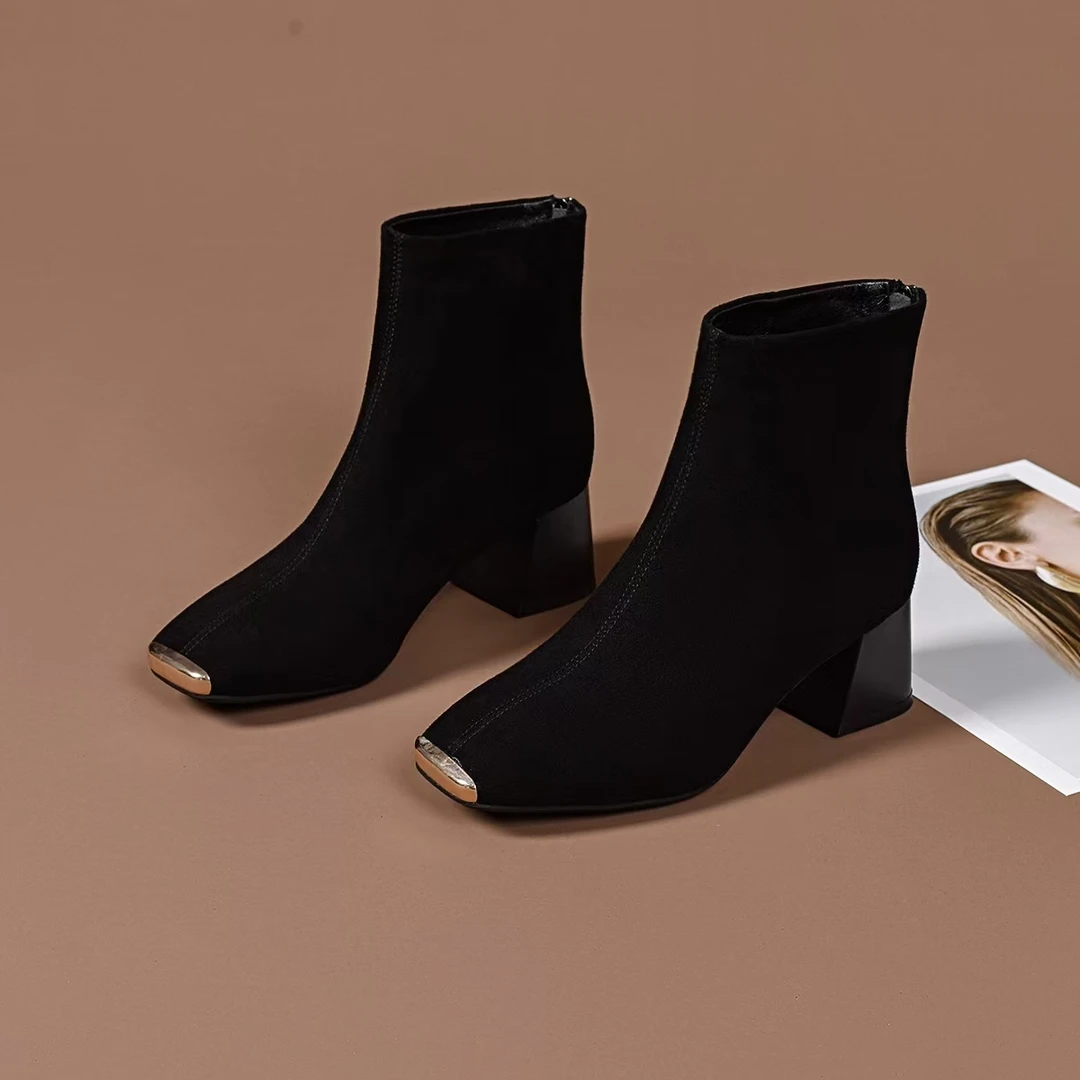 秋冬羊皮短靴方圆头粗跟4-5公分加宽加肥瘦瘦靴软皮高级洋气裸靴