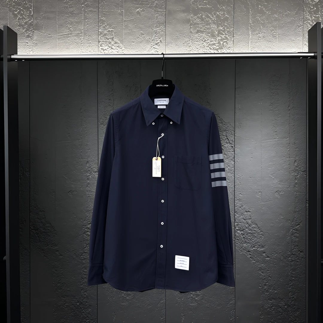 全新未使用 THOMBROWNE 深蓝色经典四条杠条纹休闲时尚长袖衬衫