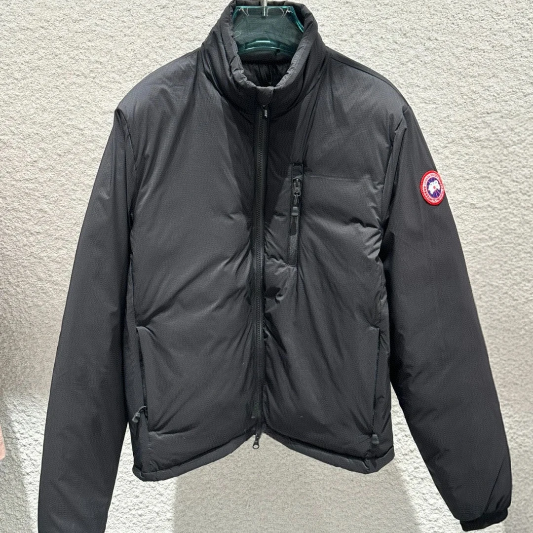 全新未使用 加拿大鹅 Canada Goose黑色轻薄款纯色休闲时尚羽绒服