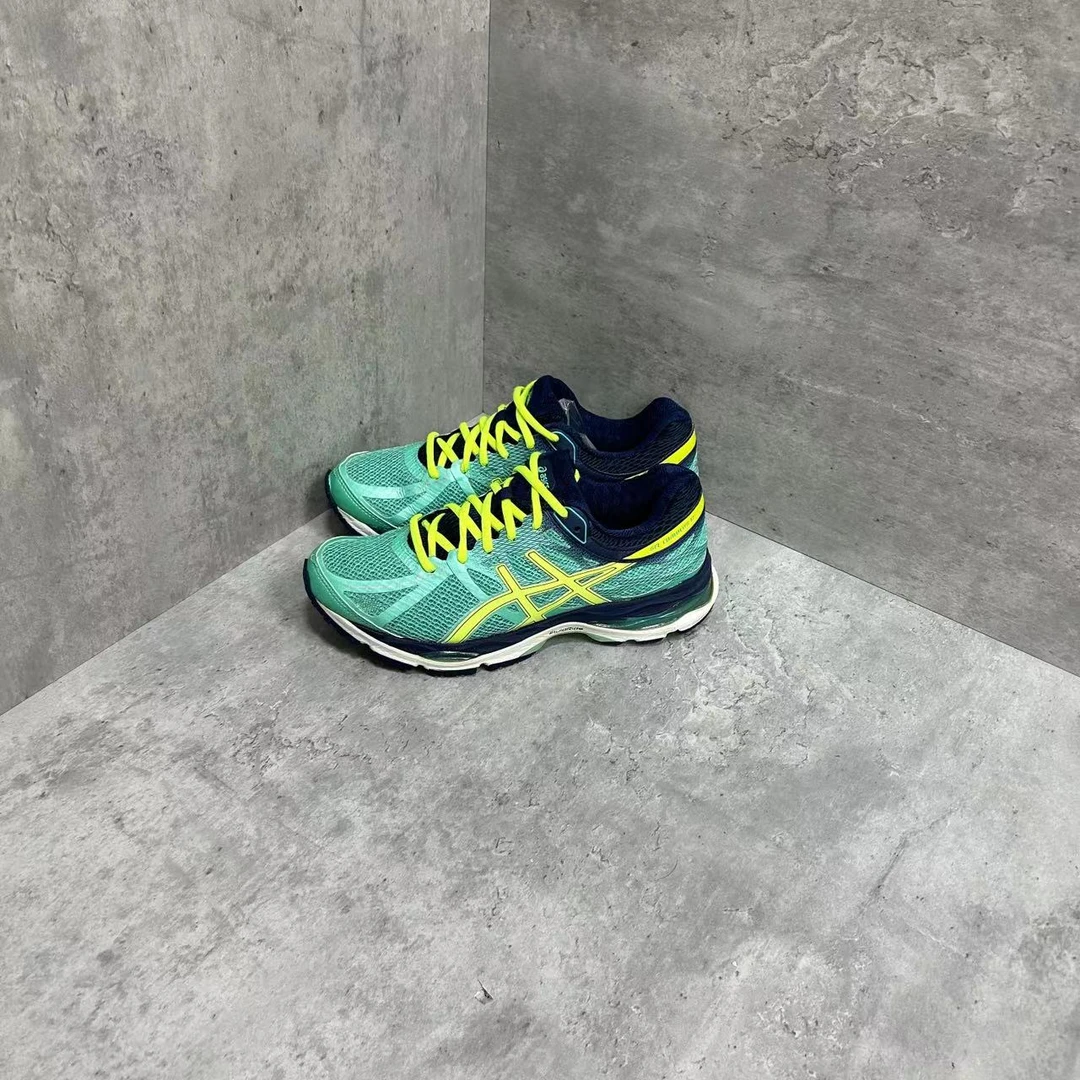 39码 Asics Gel-Cumulus 17 低帮 跑步鞋