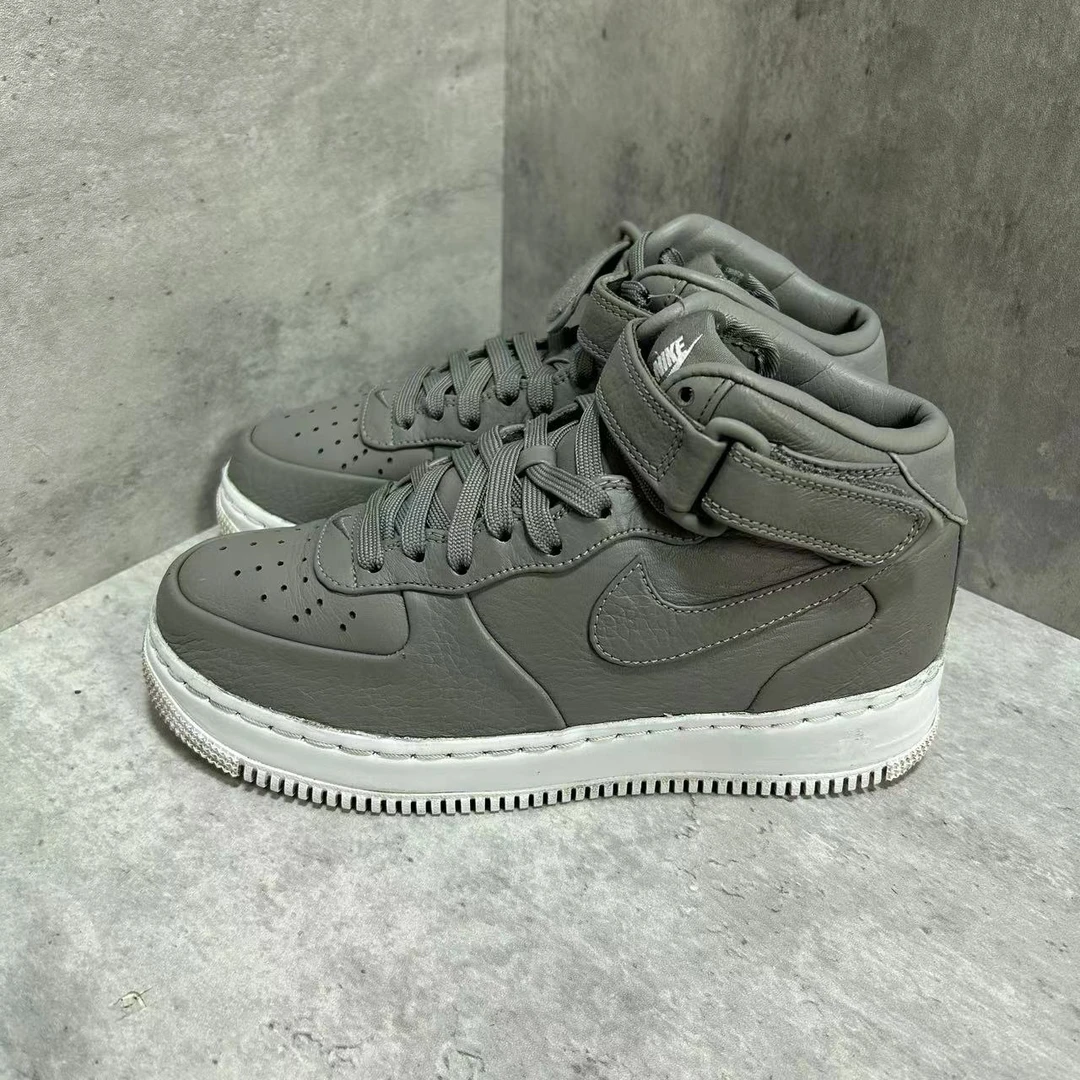 37.5码 NIKE 空军 高帮 灰色 鞋边溢胶
