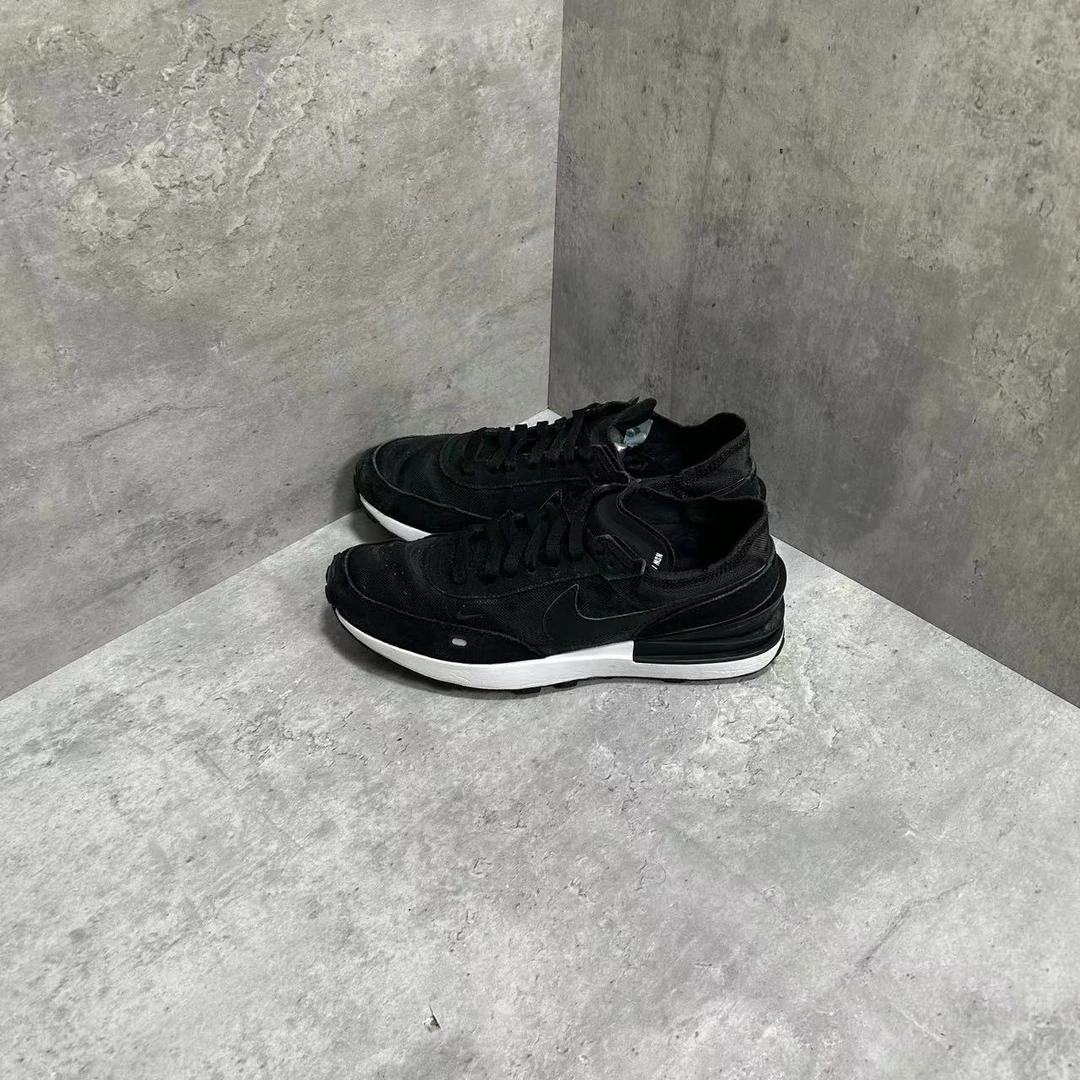 42码 Nike Waffle One 黑色 网面破损 休闲鞋