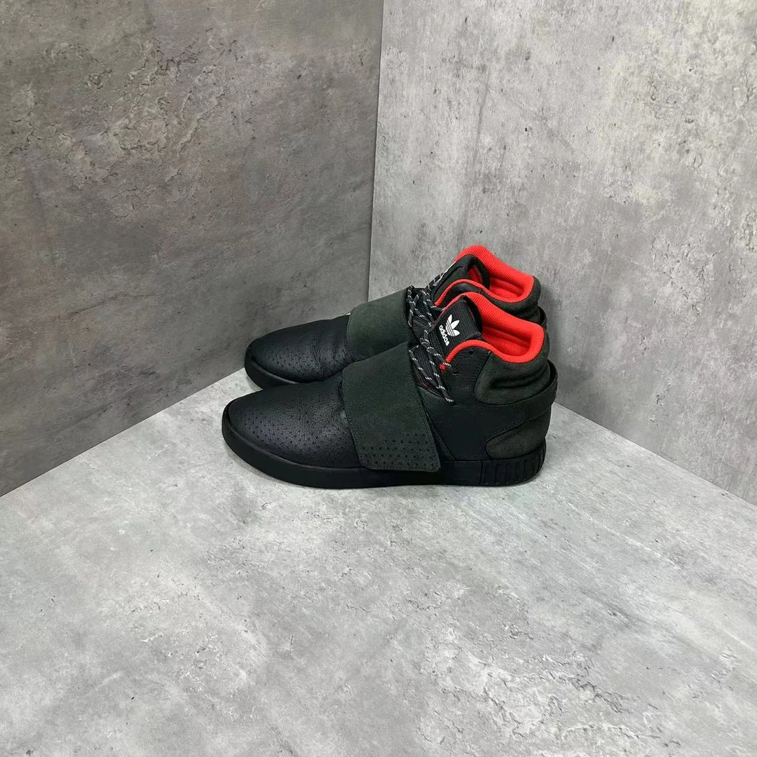 43码 adidas  高帮 板鞋 工价1499