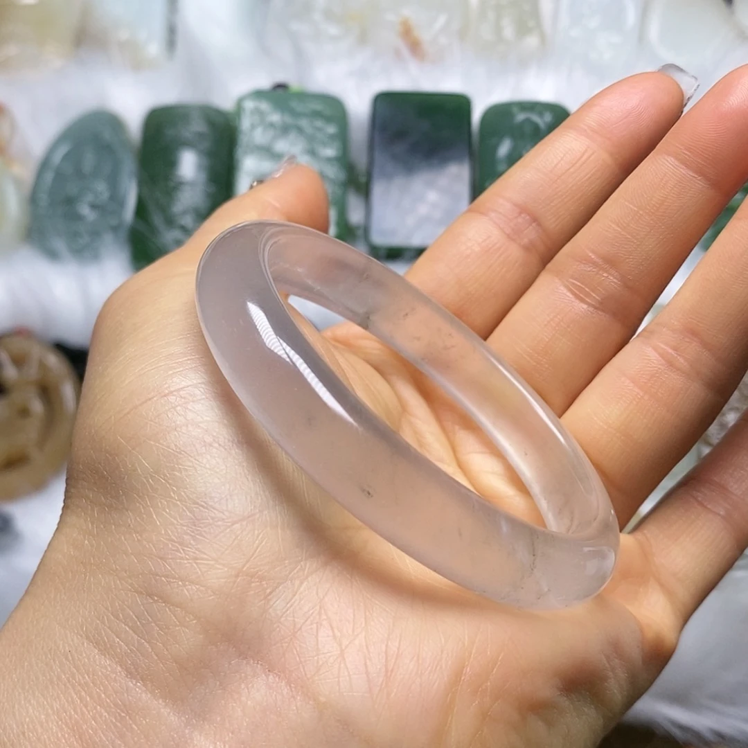 【闪购商品】石英质玉手镯未镶嵌