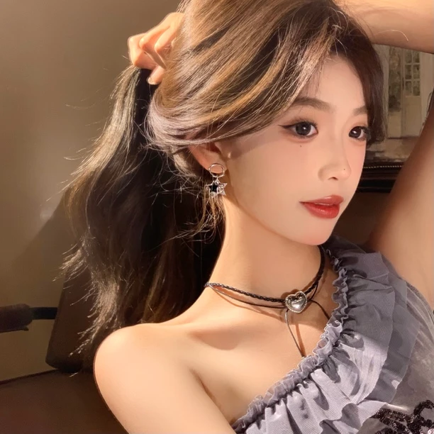 FULL GIRLISH耳环00481复古百搭黑色星星耳饰女