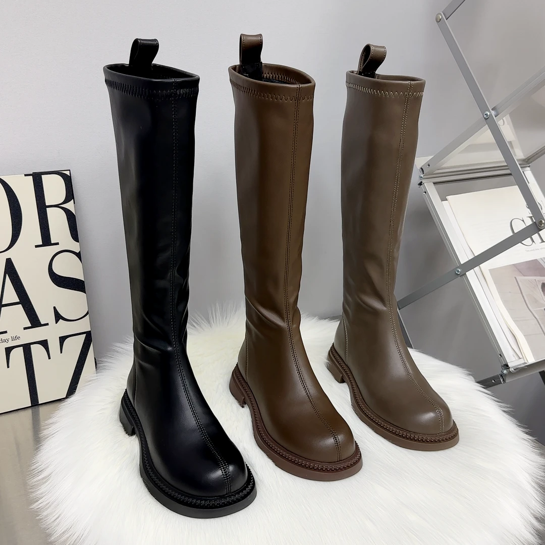 胖妹妹高个子薄底大码长筒靴女2025年加绒骑士靴女平跟后拉链长靴