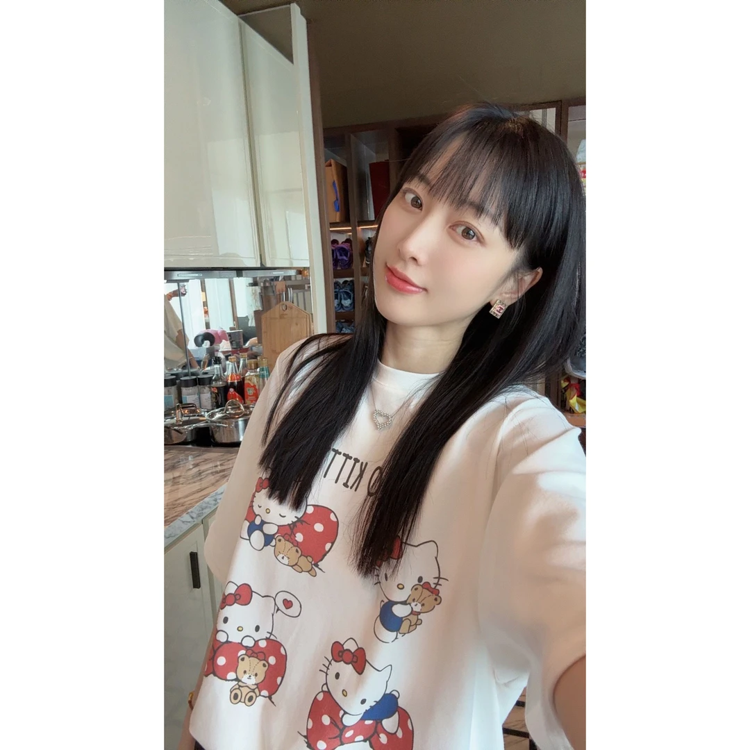 【张静芝】可爱波点蝴蝶结猫咪短袖T恤