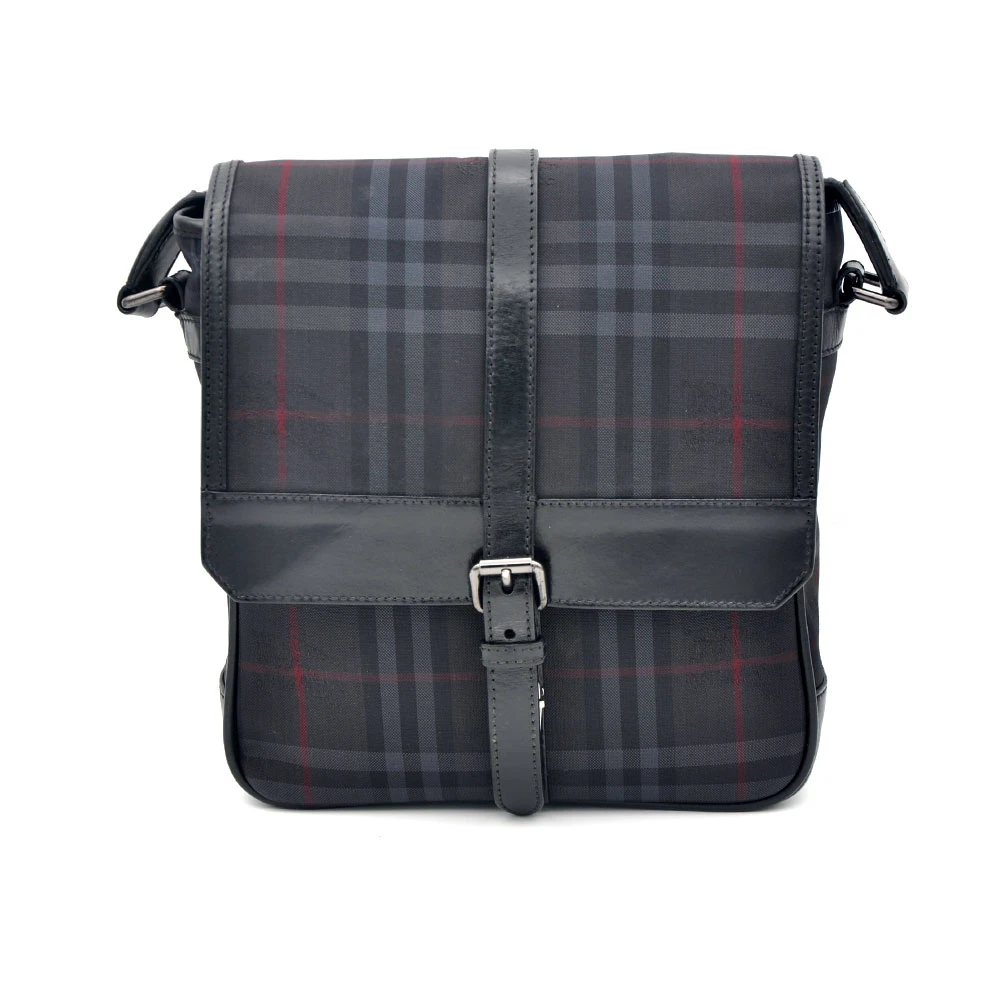 95新 BURBERRY/博柏利 96新闲置 黑灰格纹帆布挎相机包25*27/0669
