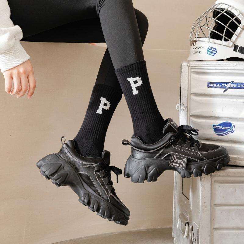 p字母运动袜高筒打底裤百搭休闲韩版字母袜长筒潮袜女出街ins潮流