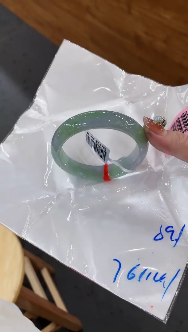 【闪购商品】翡翠手镯未镶嵌天然缅甸A货翡翠