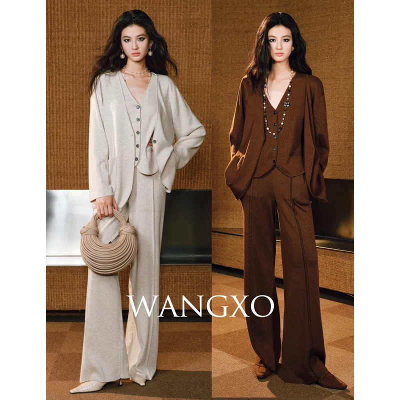 WANGXO【冬日可可】幻彩轻盈羊立体针织套装  2401063W