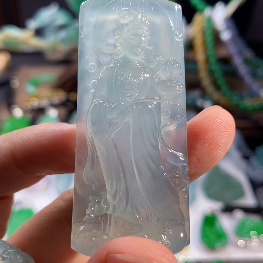 翡翠颈饰未镶嵌莲花观音 大势至菩萨