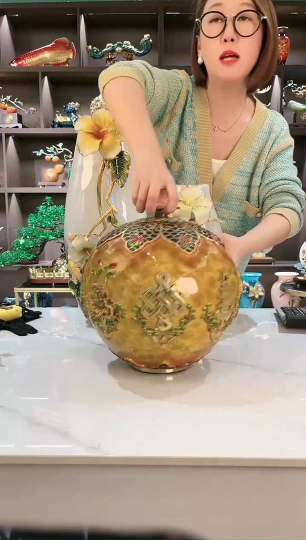 【闪购商品】书法八宝瓶+白色花瓶一对