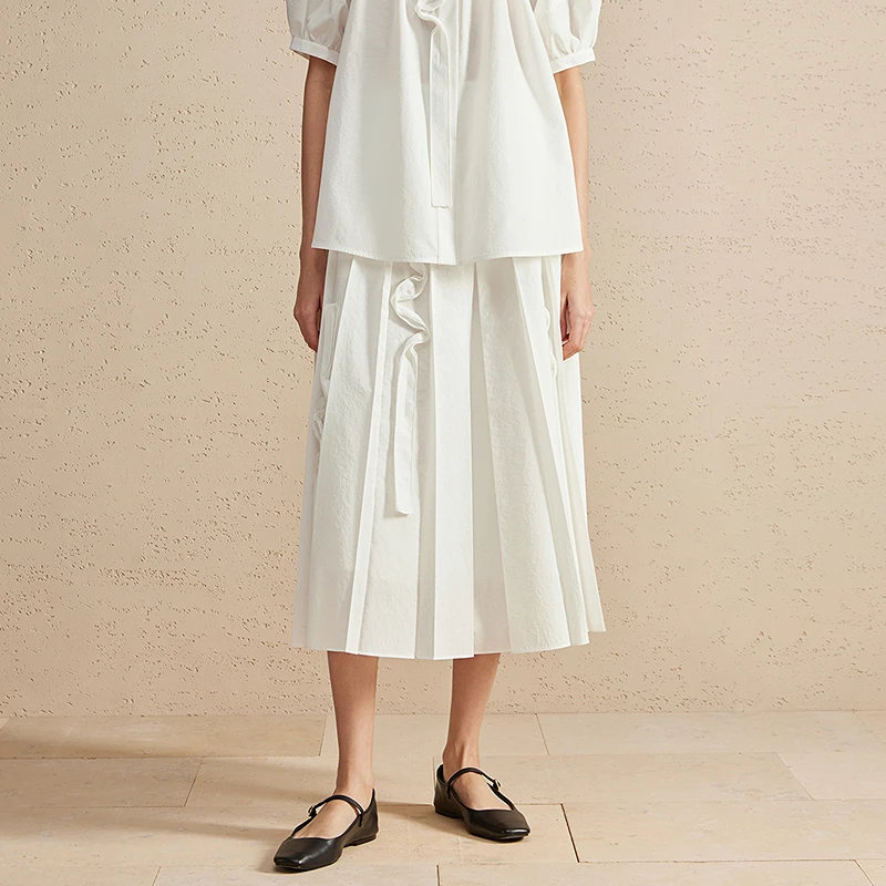 播broadcast24夏显瘦黑色时尚立体盘绣装饰半身裙DDR2BD5515