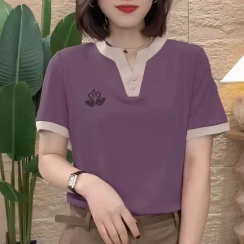 短袖女夏季新款正肩显瘦t恤女装V领休闲翻领天鹅气质镶钻上衣