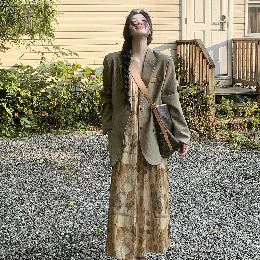 西装外套女春秋韩系高级感廓形气质复古宽松超好看小个子连衣裙女