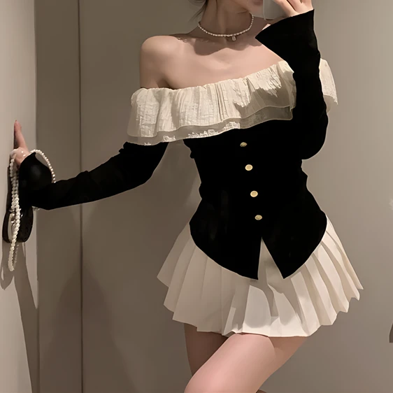 一字肩荷叶边黑色针织衫T恤女秋装新款法式甜美修身喇叭袖上衣