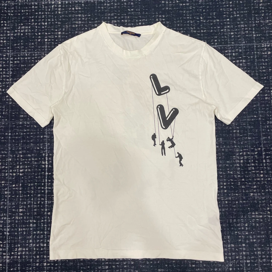 Louis Vuitton 路易威登 白色伞兵印花短袖 L码 99新 公价5250