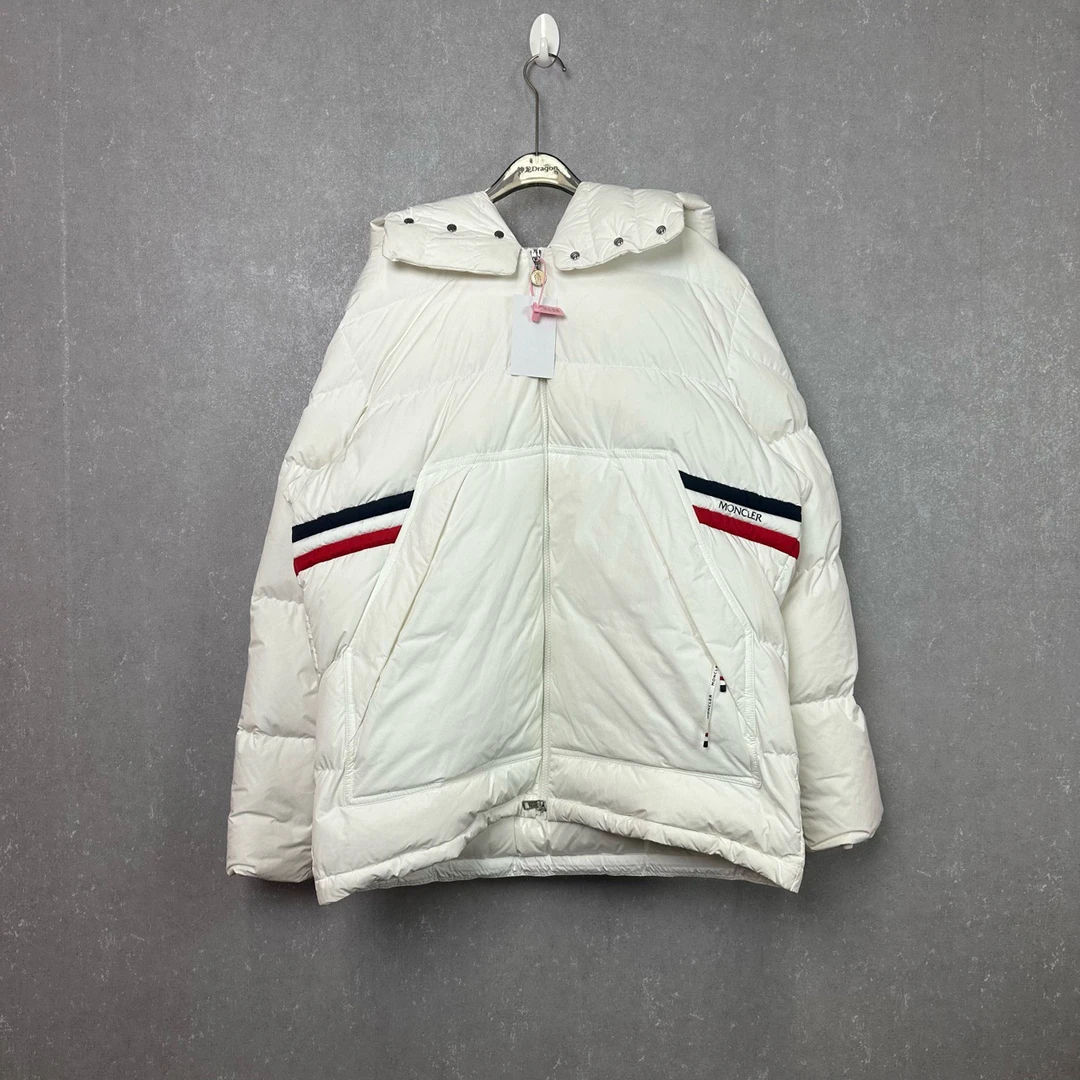 Moncler 蒙口 条纹拼色拉链连帽含羽绒夹克外套 4码/99新/002432