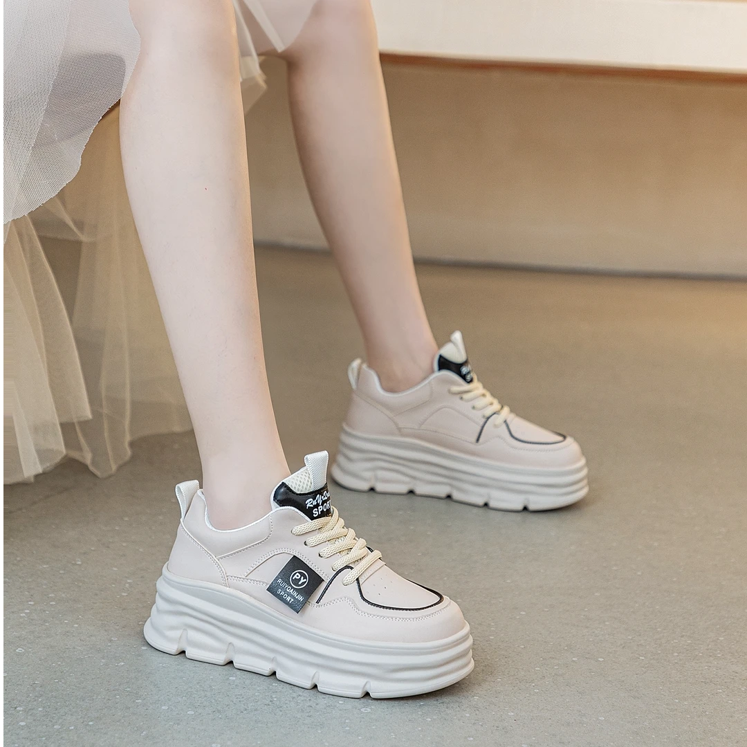 厚底白鞋女2024爆款ins秋季网红真皮小个子增高小码女鞋百搭3233
