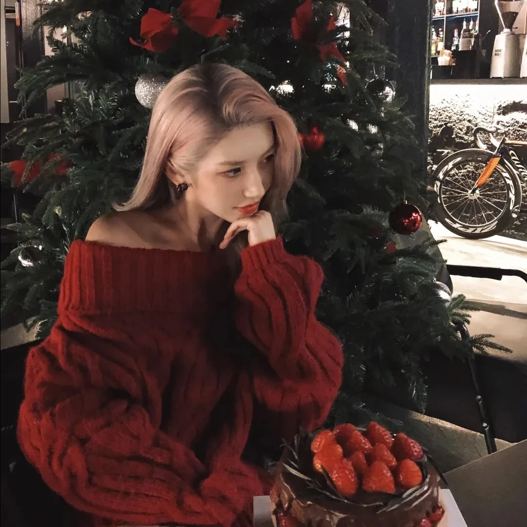 圣诞氛围感红色麻花一字肩套头毛衣女秋冬加厚慵懒风宽松针织上衣