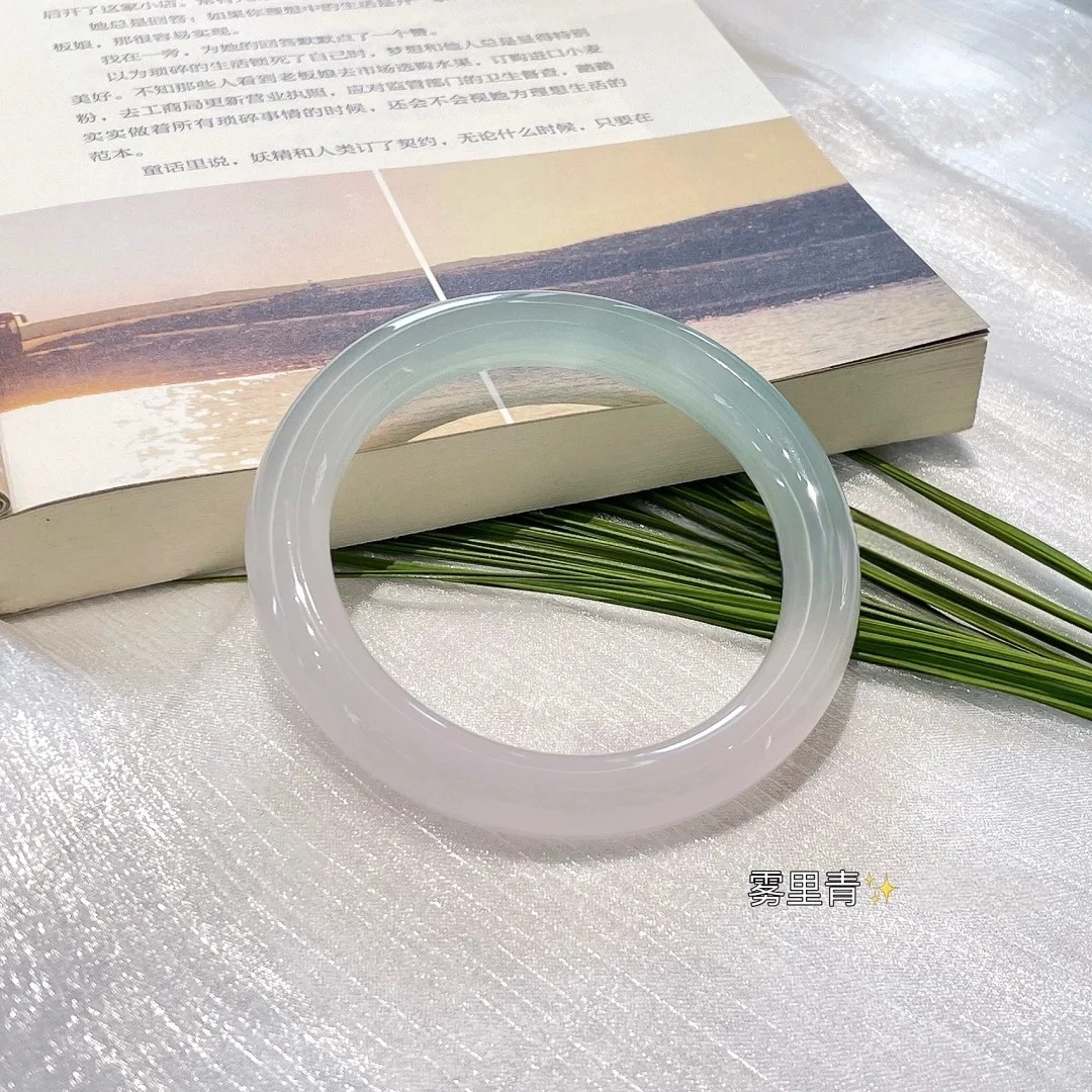 爆款天然半山水玛瑙玉髓手镯高品冰透白月光玉镯送女友多样性发一