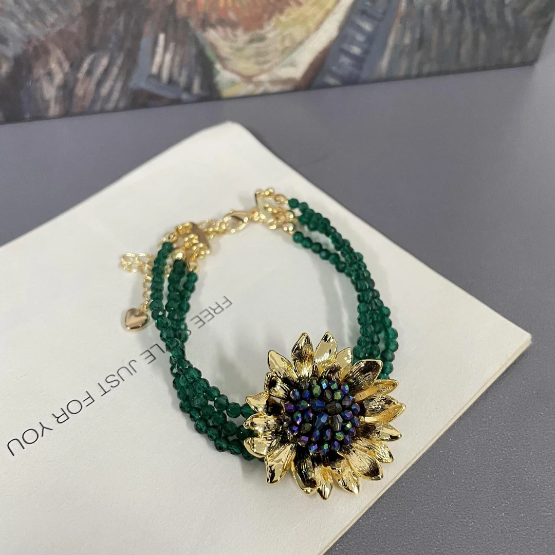 手工绿色气质串珠水晶向日葵手链