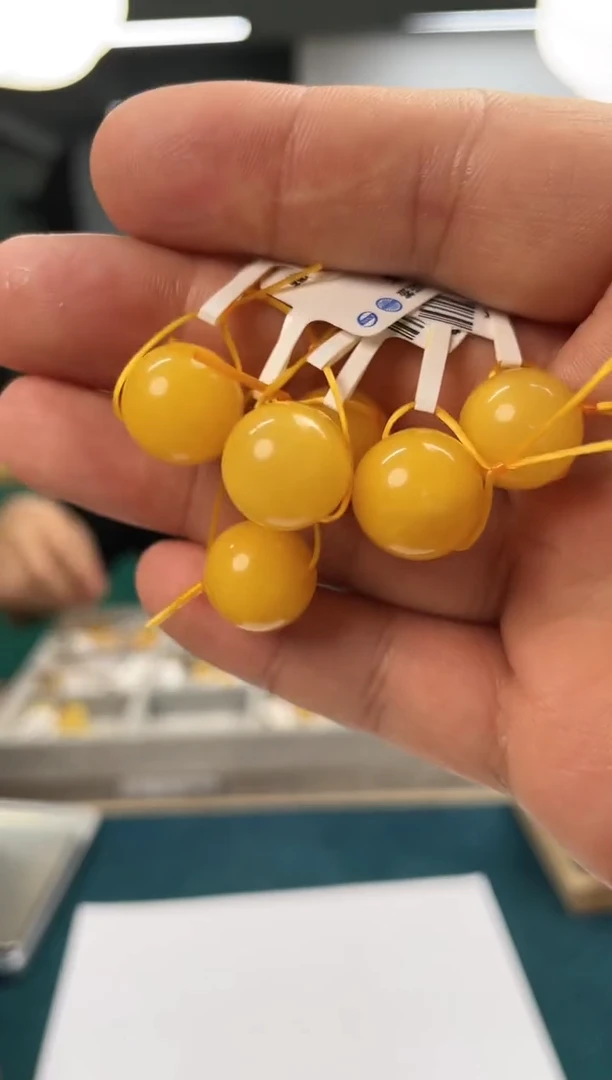 【闪购商品】琥珀裸石未镶嵌830多样性发其一