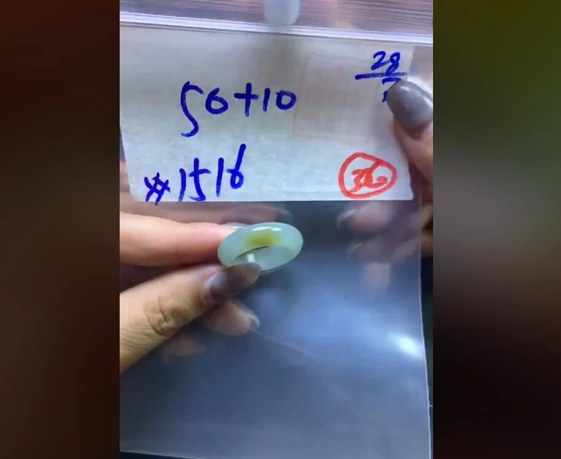 小喊缅甸寻翠 翡翠毛货需精细抛光多样性发货拍一发一