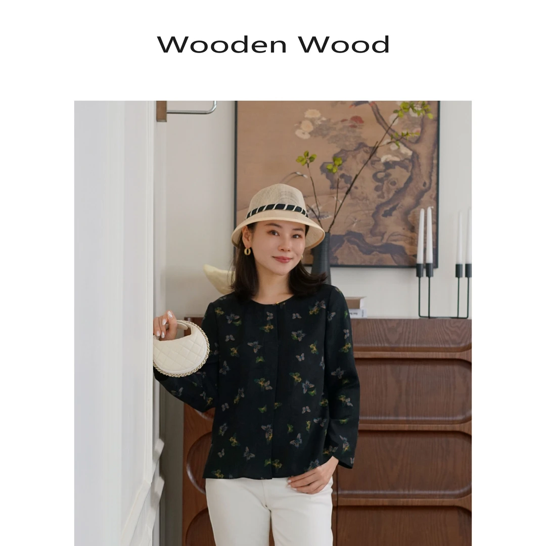 席伽 Wooden Wood“花漾蝶飞”非遗纯香云纱蝴蝶花外套W24QS1013