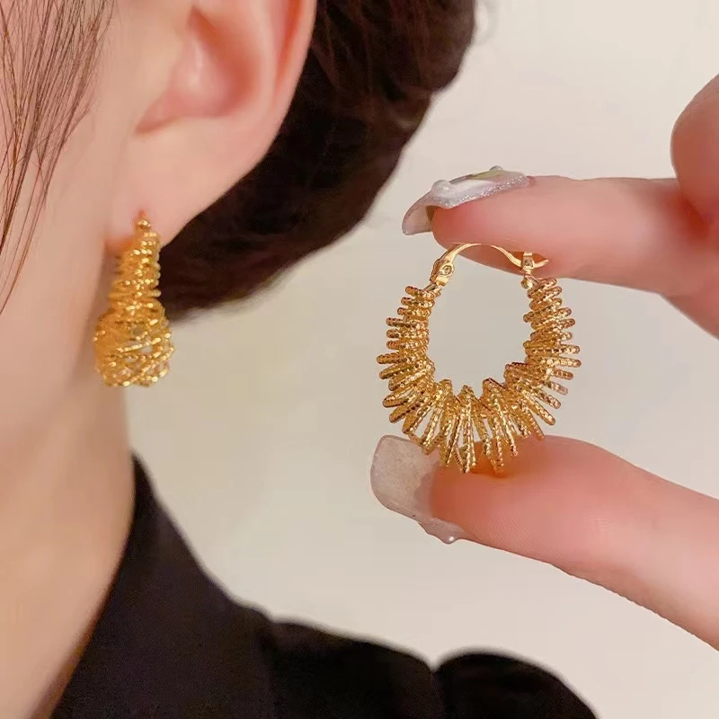 铜合金珐琅耳饰 法式独特设计个性冷淡风金属镂空多圈耳环776