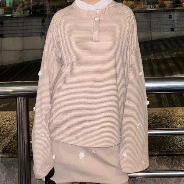 【Y III CHUAN EO】手工坊订花轻柔长袖T恤