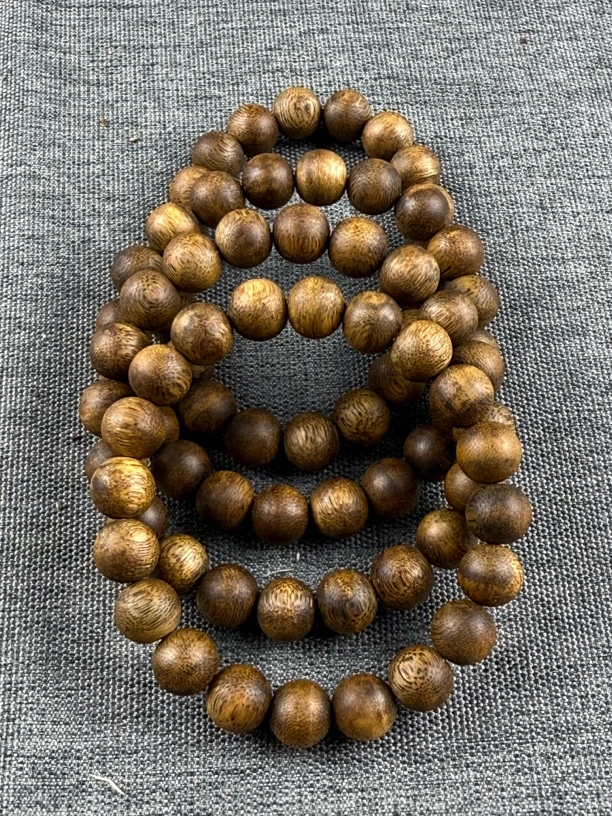 卡10海南老白棋沉香单圈手串6克多样性发一