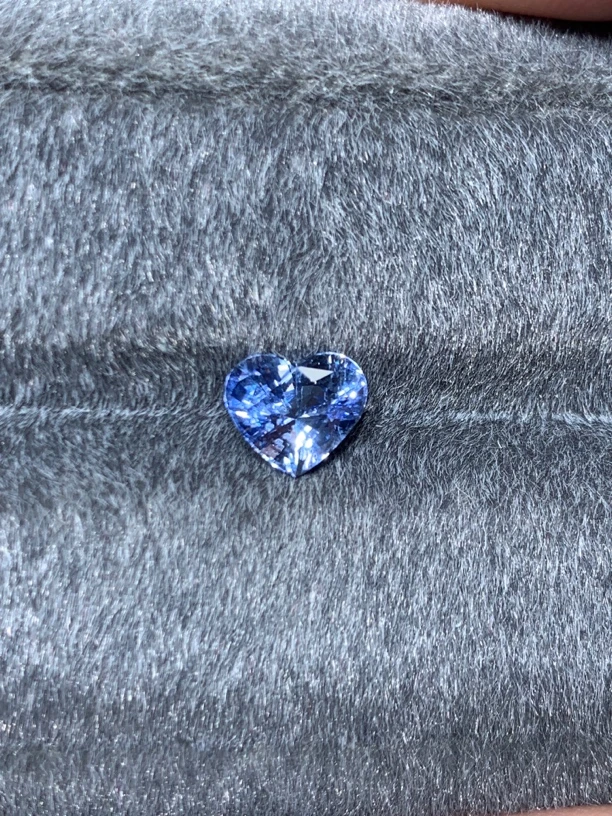 2.39克拉天然蓝宝石心形切工火彩璀璨闪亮晶体干净颜色鲜艳清新