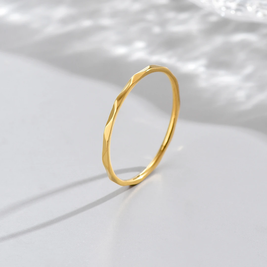 NILENDOR/昵兰 钛钢戒指 Z-01简约时尚百搭素圈窄版菱格经典戒指