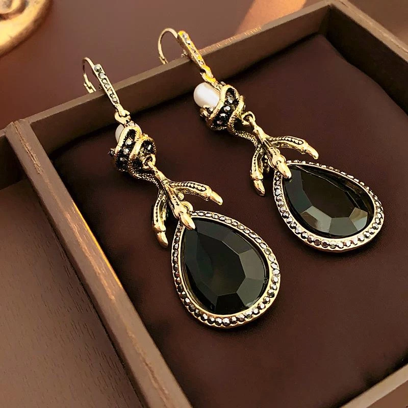 气质轻奢时尚复古夸张百搭小众黑色长款耳钉5040