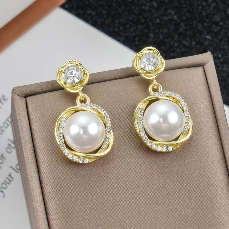 OLLBERNI/欧珀妮 铜合金耳饰 白色百搭时尚5280