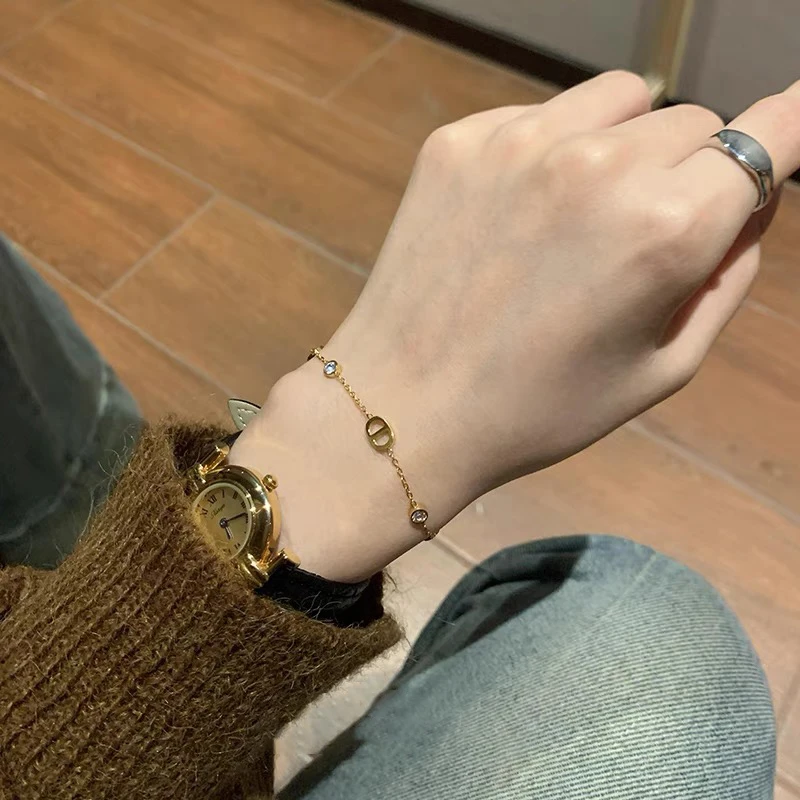 钛钢手链 精致猪鼻子百搭手链女超闪气质小众设计高级感手饰ins