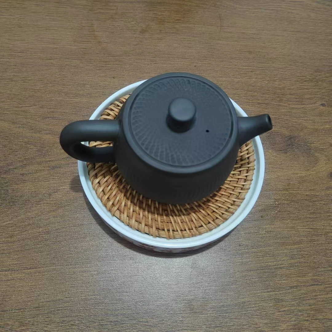 【闪购商品】黑跳刀壶