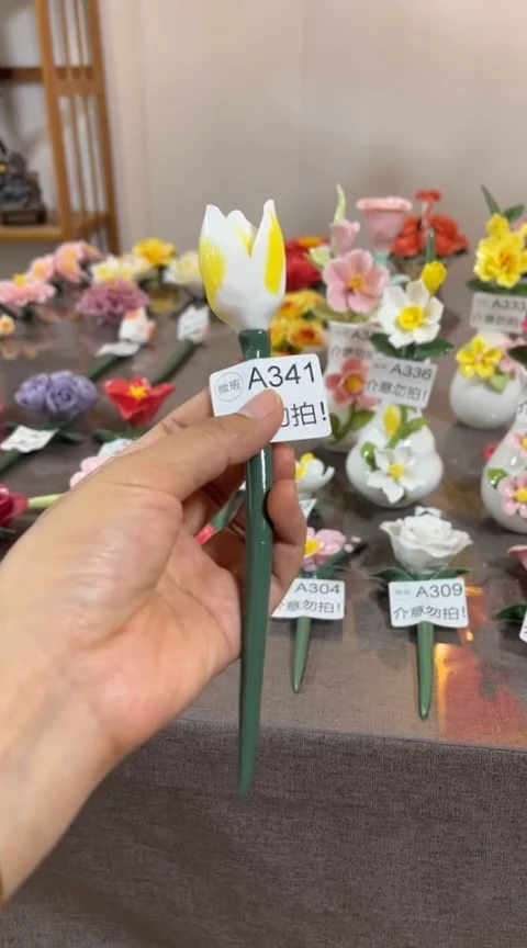 【闪购商品】陶瓷手捏花-A341