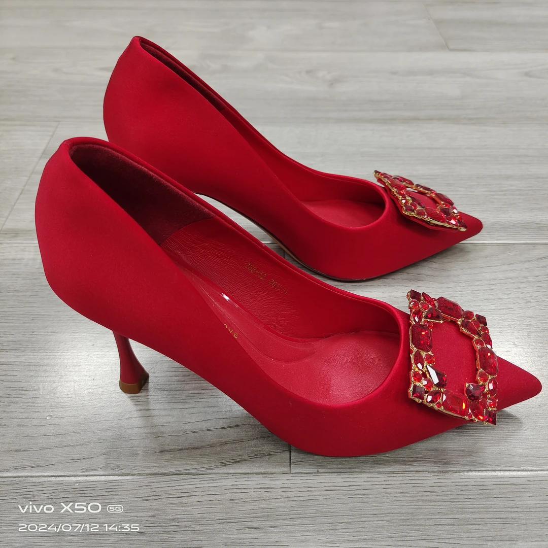 79-8头层牛皮 高跟时尚女士跟鞋