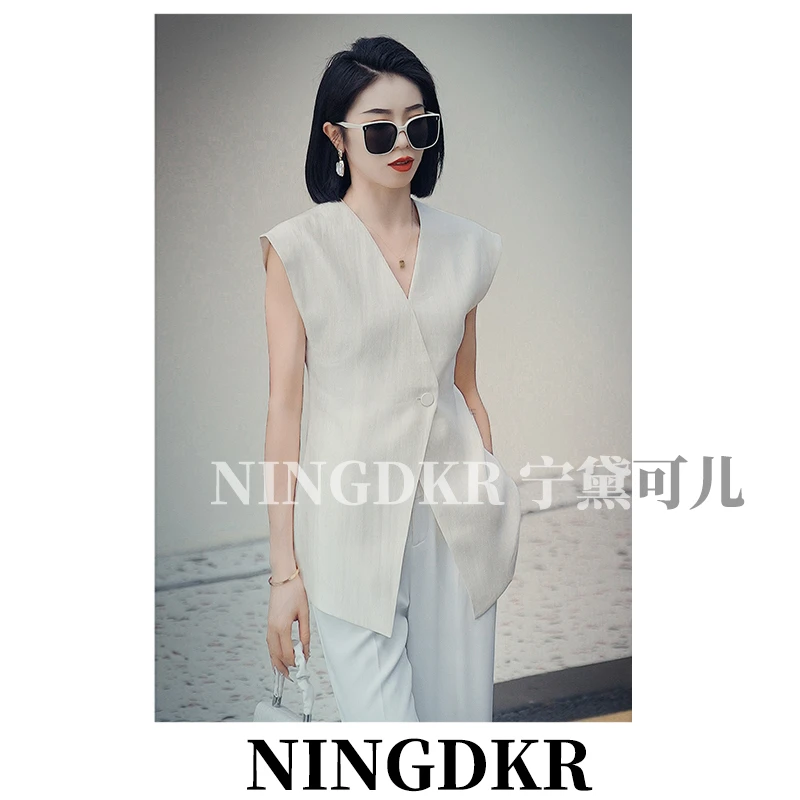 家IN062565气质优雅天鹅颈V领长马甲女修身显瘦设计感百搭外套