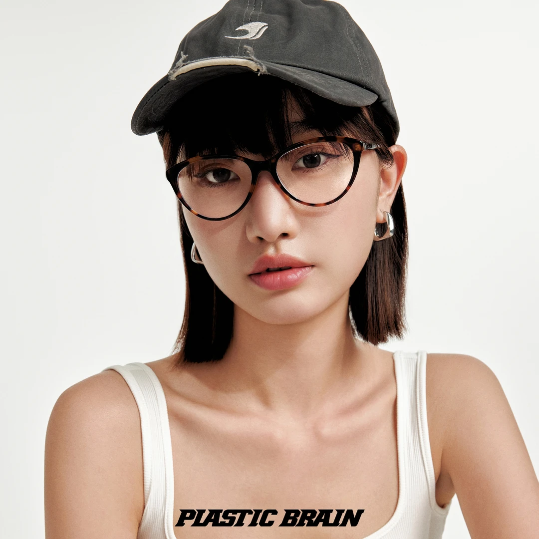 PLASTIC BRAIN/塑料脑袋超轻黑框猫眼素颜镜板材护目防蓝光近视镜