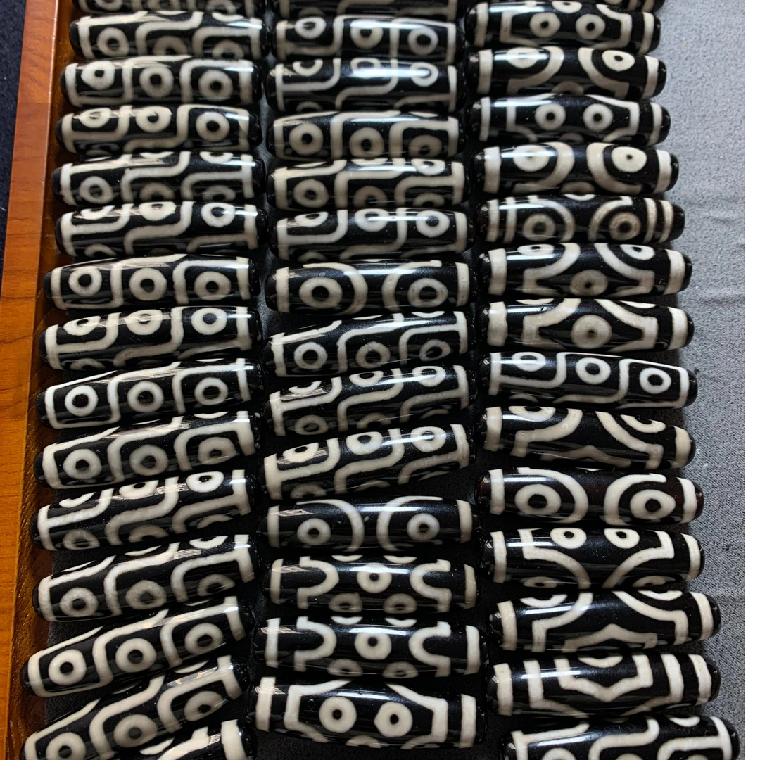 福利大漏！！！天然玛瑙珠黑白精品挂件脖挂颈饰！多样性发货